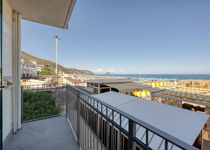 Aurora D'elysium Apartamento Spotorno